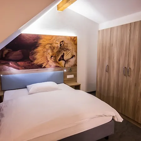 Hotel7continents 4* 新特劳布灵