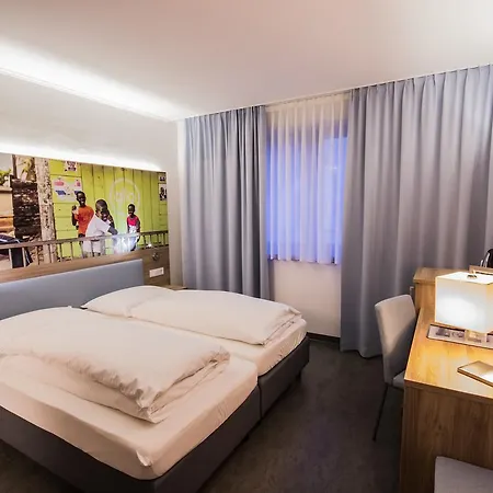 Hotel7continents 4* 新特劳布灵